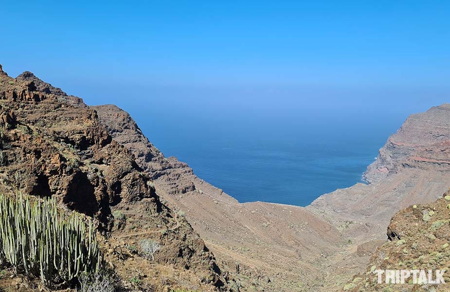 Uitzicht hoogste punt wandeling naar Playa de Gui Gui 