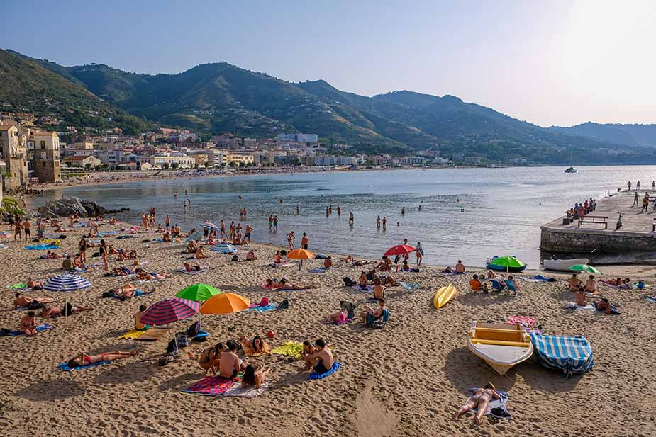 cefalu strand