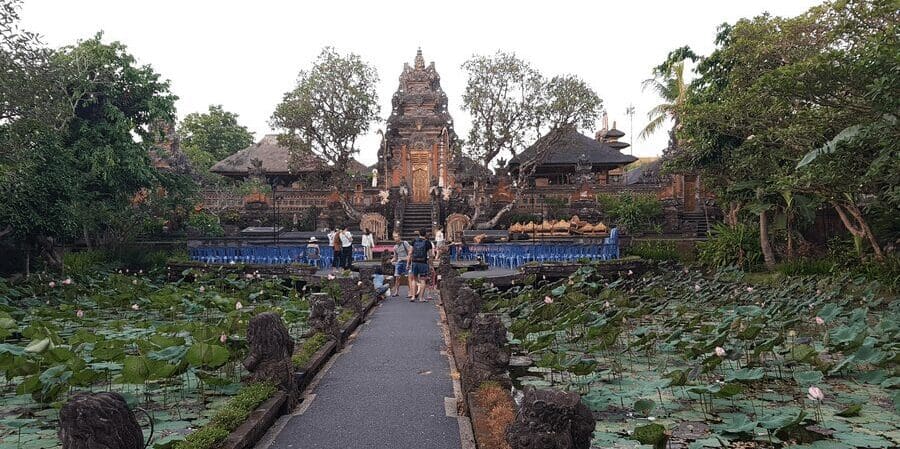 Taman Kemude Darawati tempel Ubud