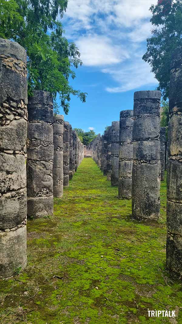 Zaal van de duizend zuilen in Chichen Itza