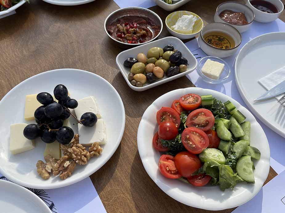 ontbijten bij Yali 77 restaurants in Istanbul