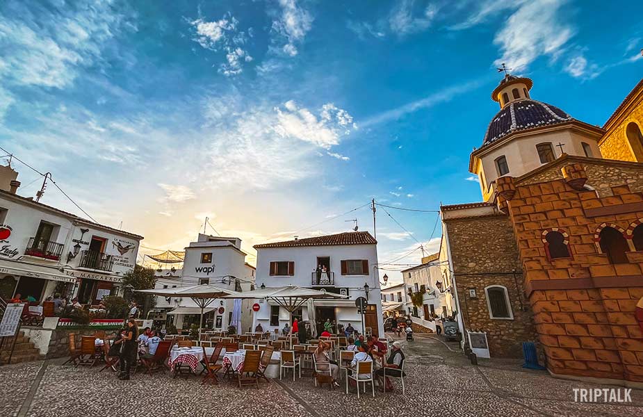 Het centrale pleintje in Altea