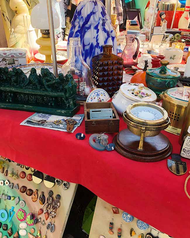 Feira da Ladra wat te doen in Lissabon