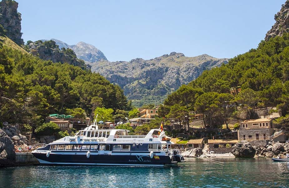 Boot bij een van de stranden op Mallorca