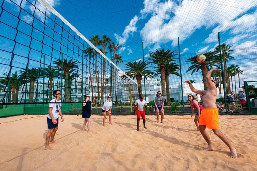 Beachvolleybal bij RIU Paraiso