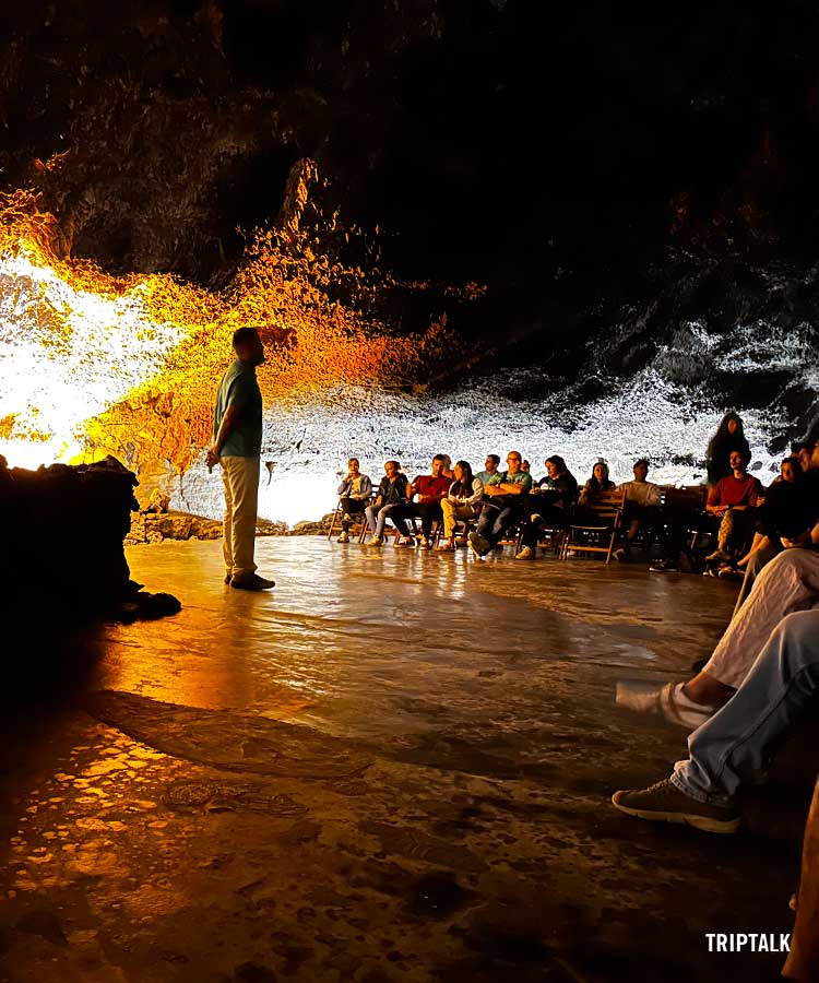 Ondergronds theater in Cueva de los Verdes op Lanzarote