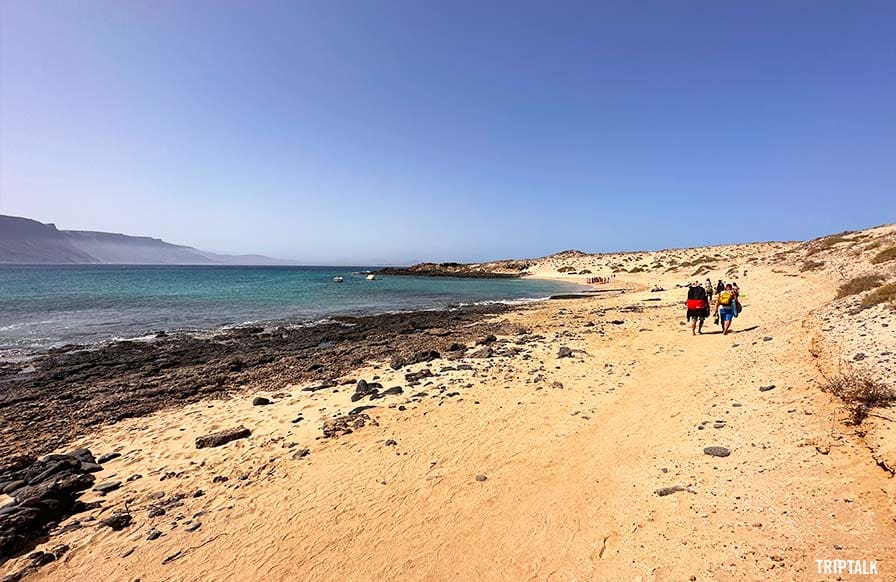 Wandelen langs zee op La Graciosa