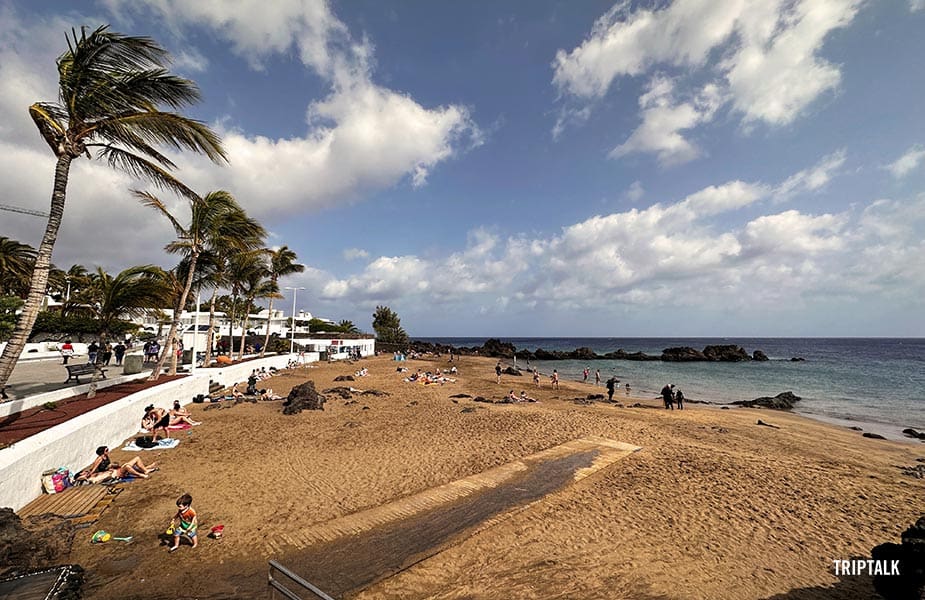 Het Playa Chica strandje in Puerto del Carmen