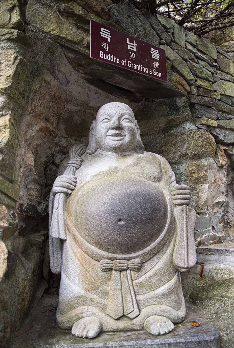 Boeddha in Busan bij een tempel