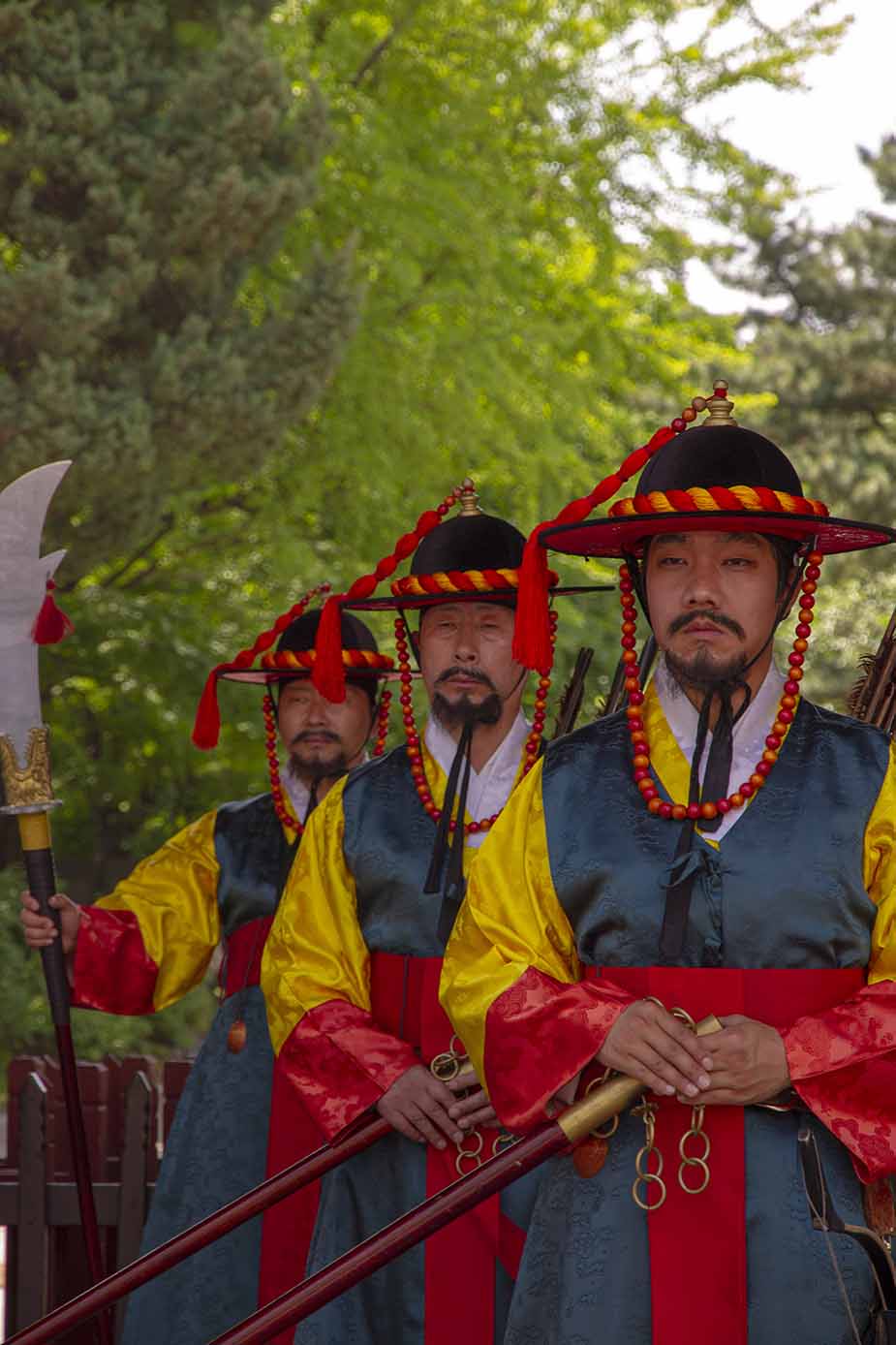 Wissel van de acht bij Deoksugung paleis in Seoul