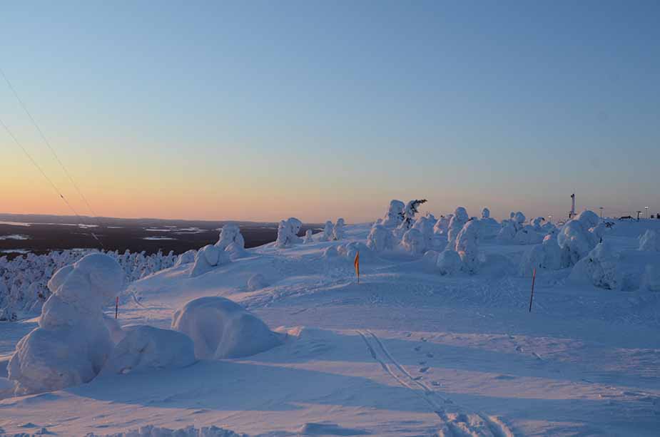 De landschappen tijdens de winter in Finland