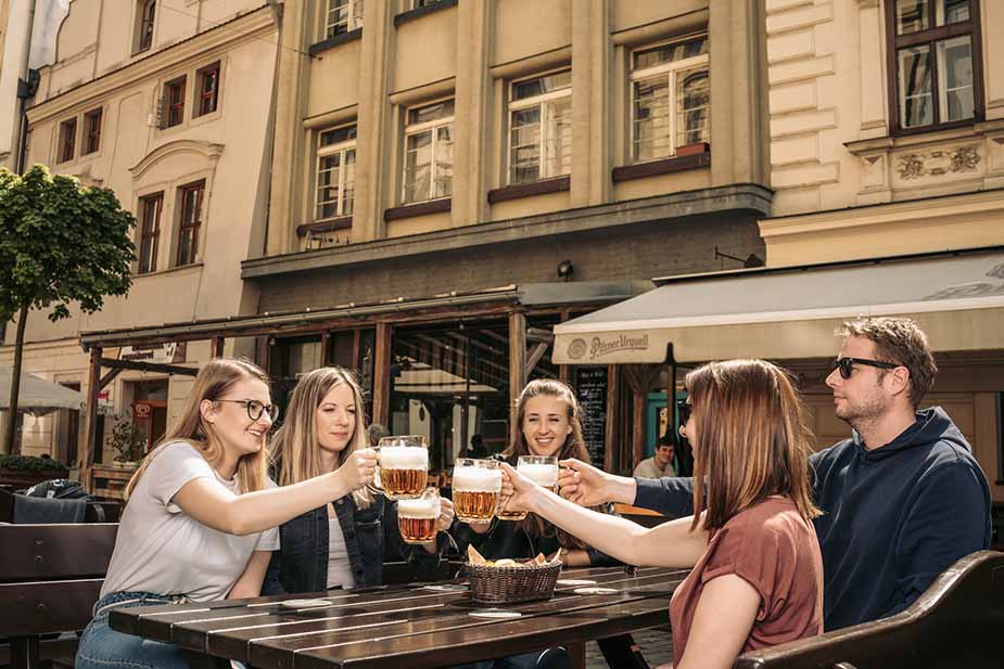 Bier drinken in Pilsen, Tsjechië