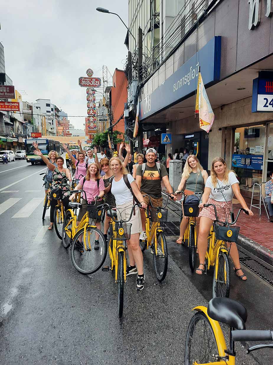 Fietsen door Bangkok met Co van Kessel