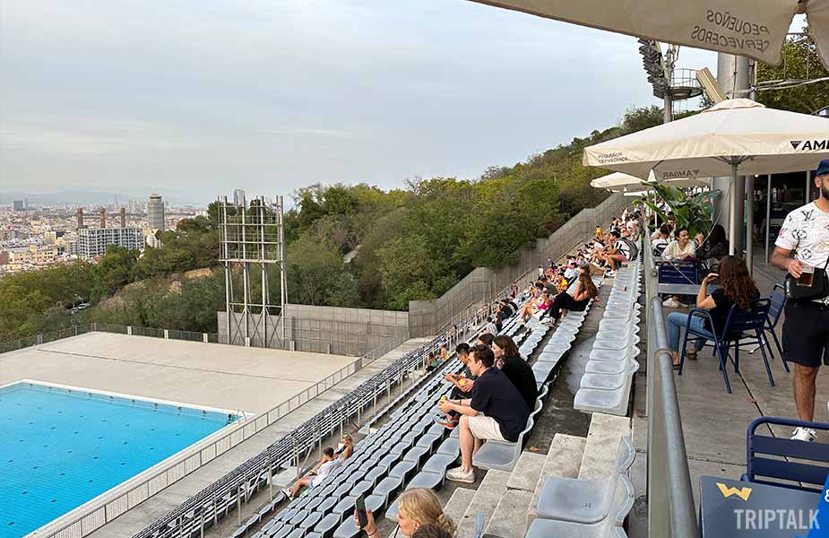 Tribune bij Salts Terrassa Bar