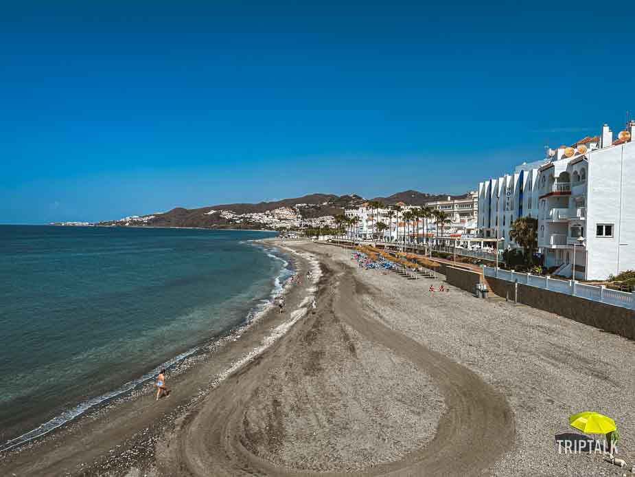 Strand van Playa el Chucho in Nerja