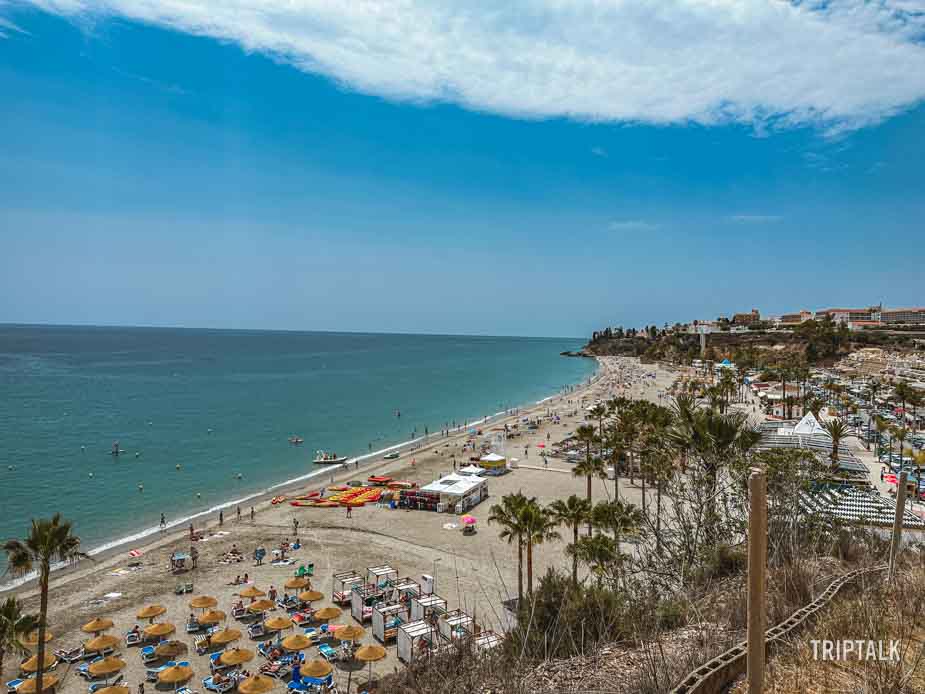 Het grootste strand van Nerja: Playa de Burriana