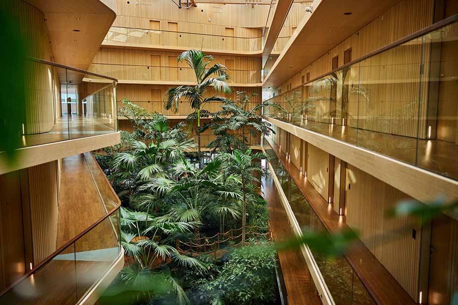 Botanische tuin in Hotel Jakarta in Amsterdam