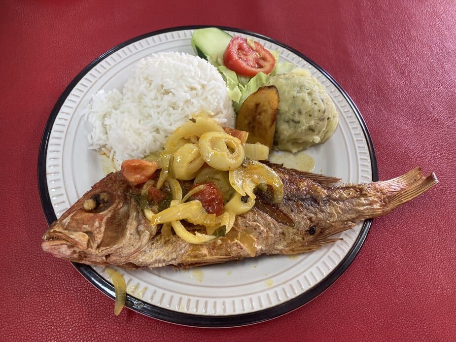 Rode snapper eten op Curaçao