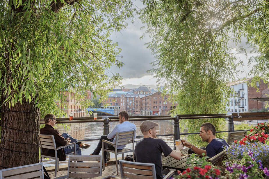 Op het terras in Leeds