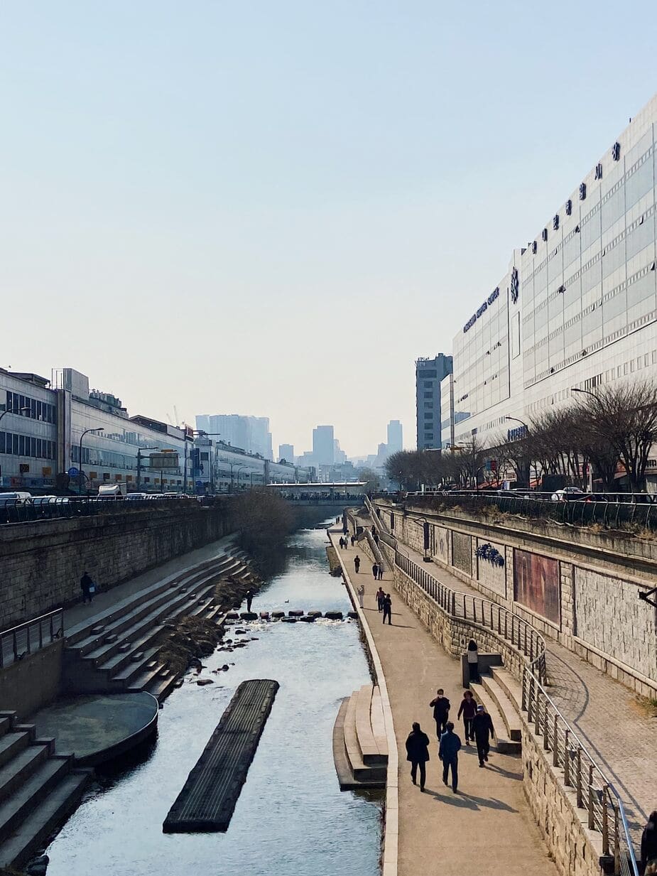 Cheonggyecheon beekje in Seoul