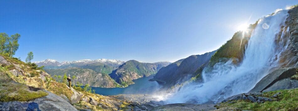 Watervallen in Fjord Noorwegen