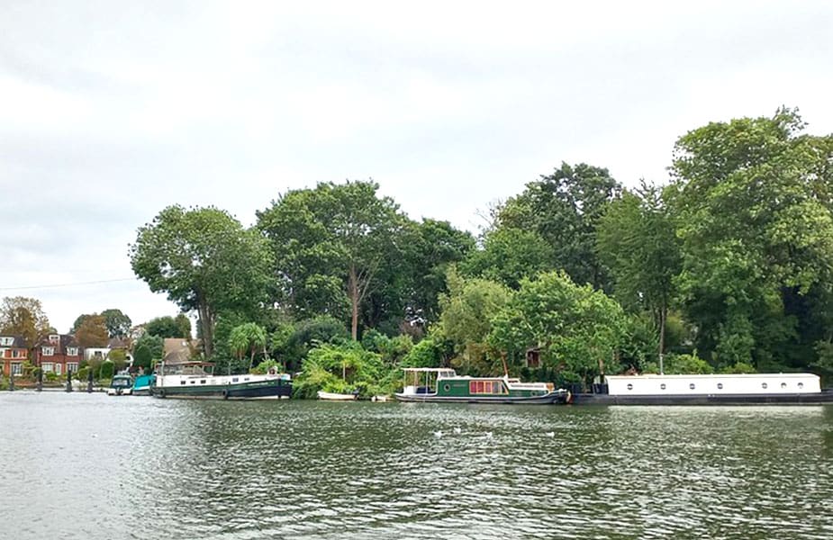 Woonbootjes op de Thames