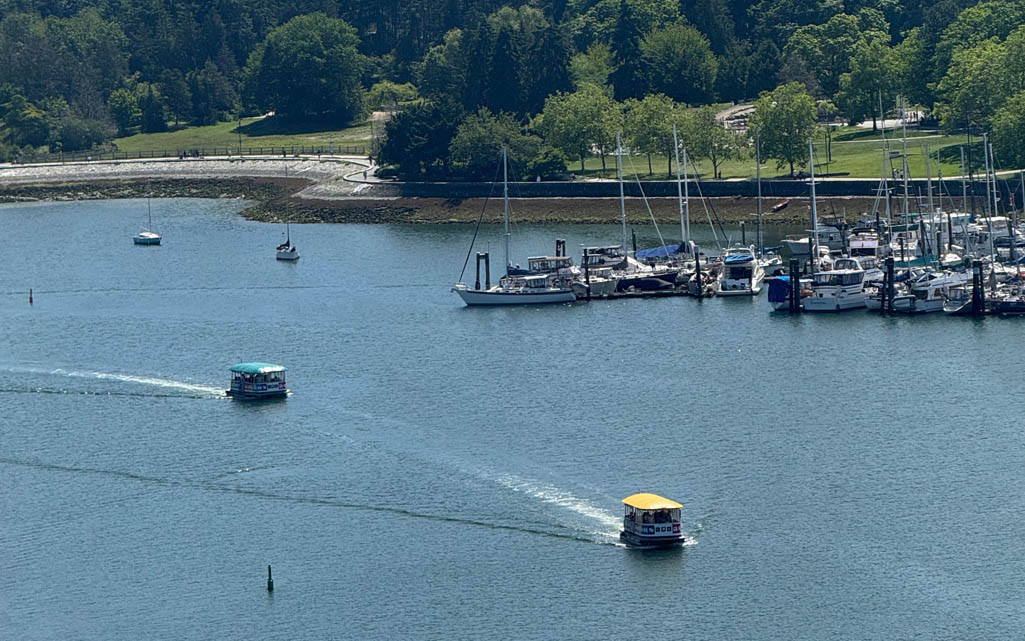 Boot naar Granville Island