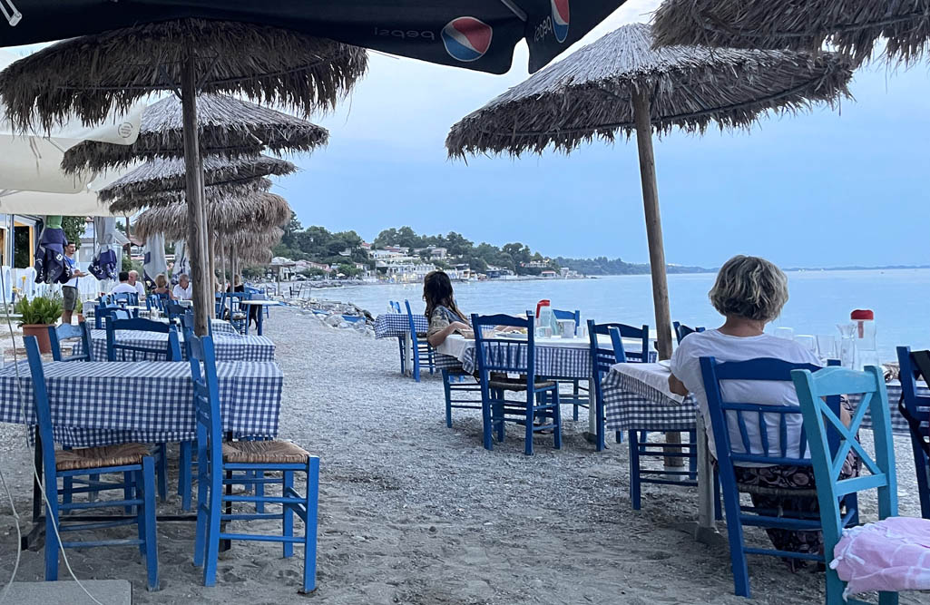Strand bij de Olympus