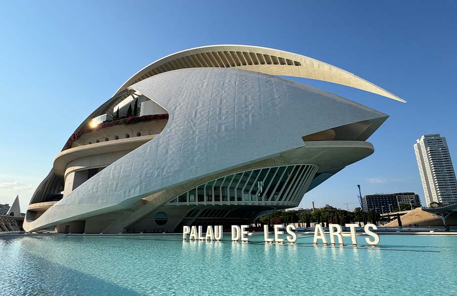 Het iconische gebouw van het museum in Valencia