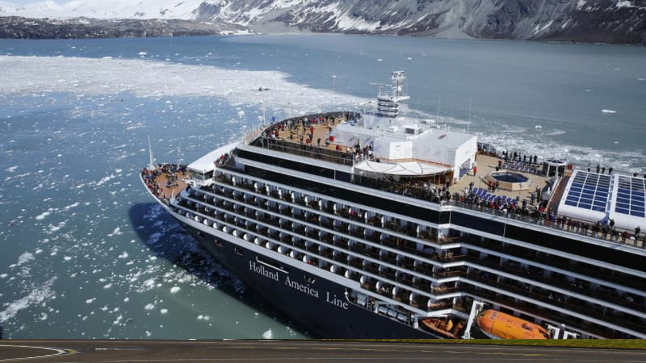 Alaska (c) Holland America Line