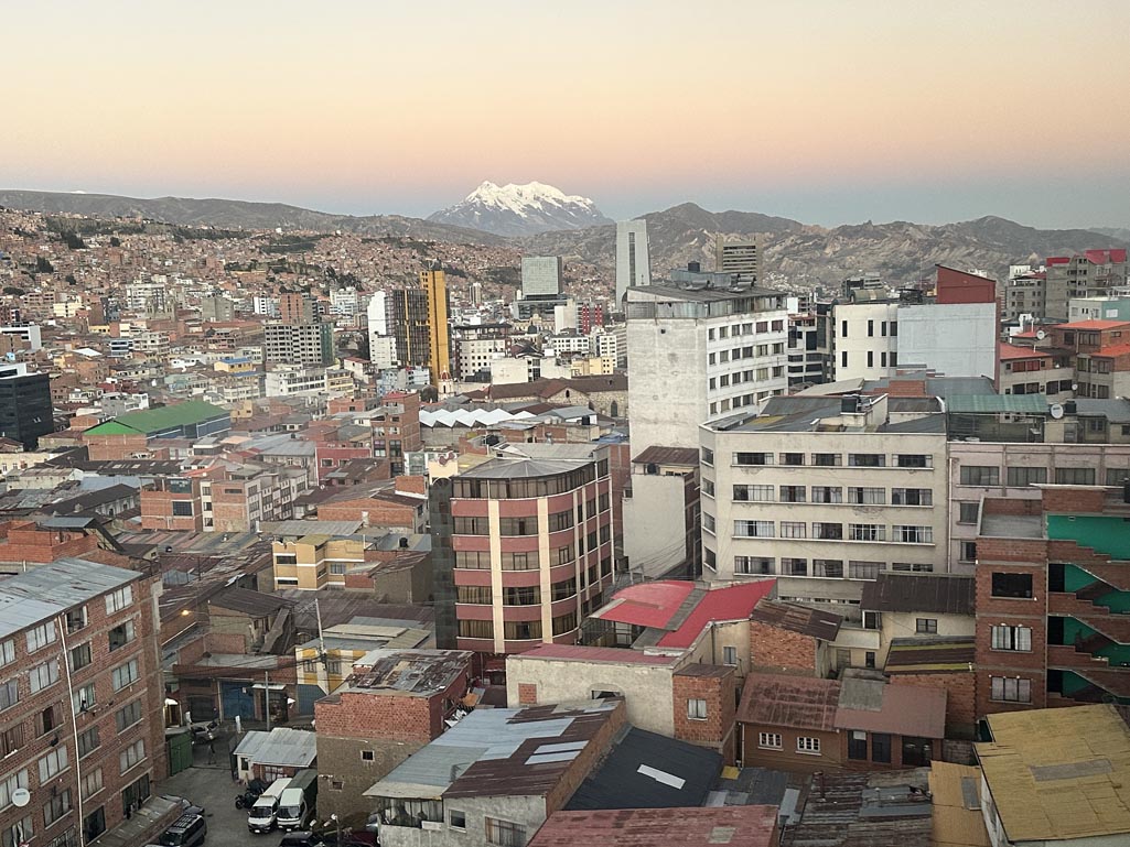Tussen de besneeuwde bergen