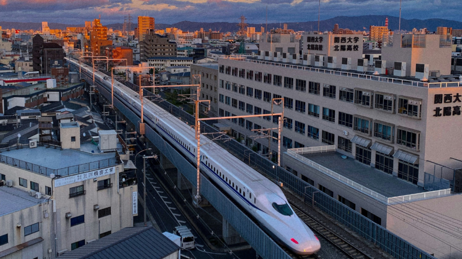 Shinkansen trein in Osaka
