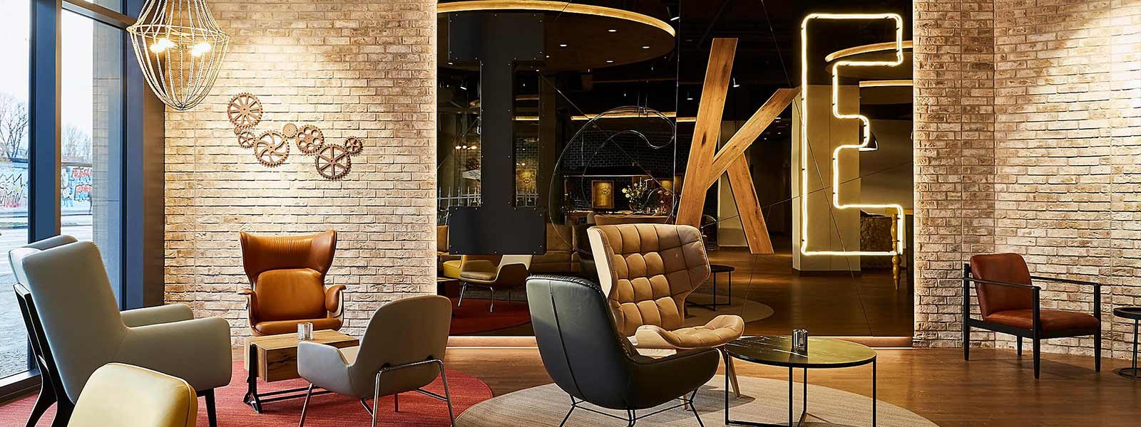 Inteireur van de lounge in Hotel Indigo