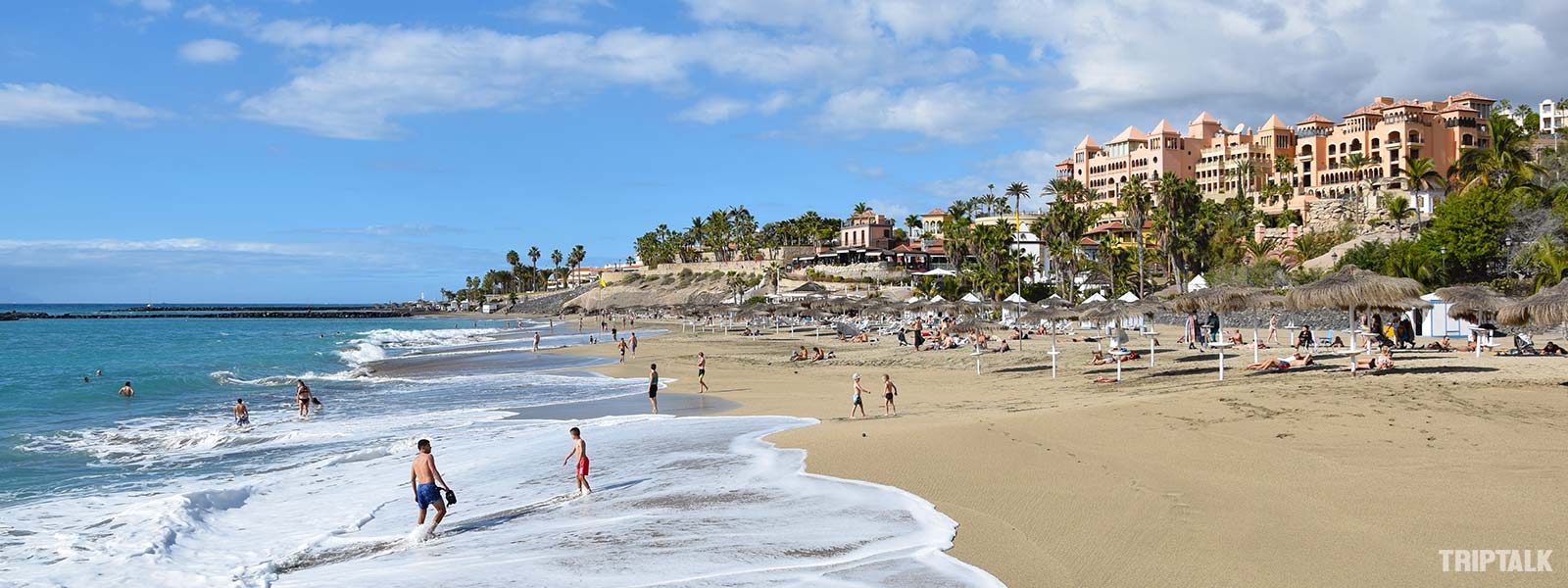 Het mooie strand van El Duque op Tenerife