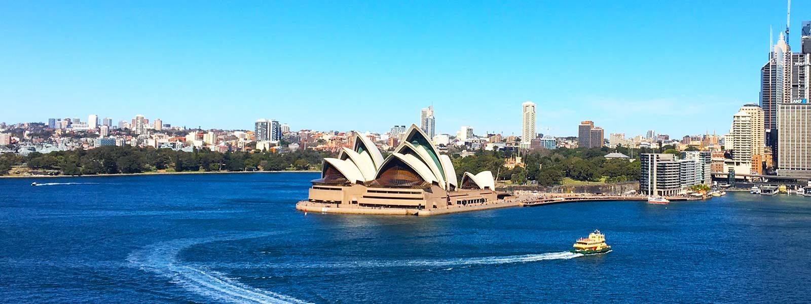 Skyline van Sydney met het Opera House